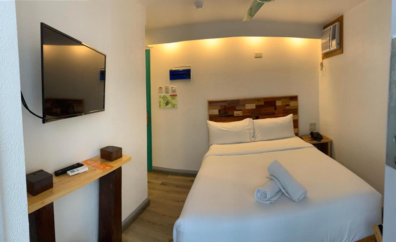 El Puerto Boracay Shore 2*